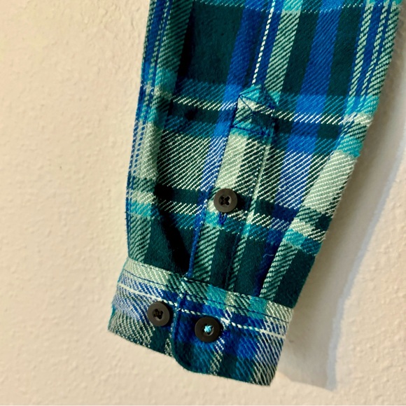 Cotopaxi Women’s Mero Organic Flannel Shirt - Deep Ocean Plaid - Picture 3 of 5